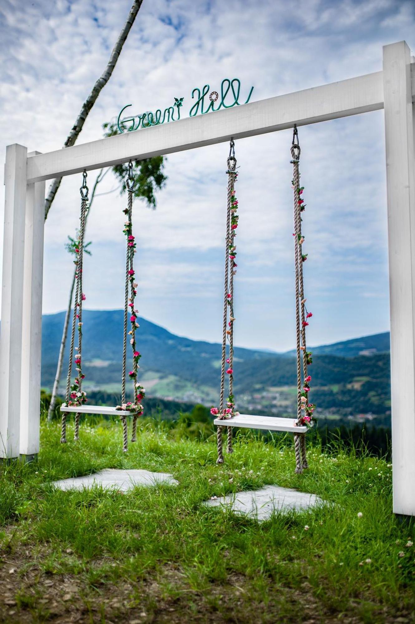 Aurora Green Hill Podobin 외부 사진